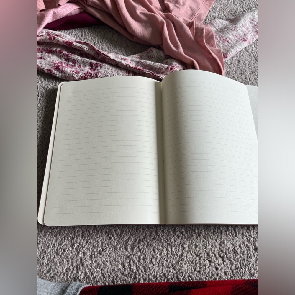 NOTEBOOK - Picture 7 of 9